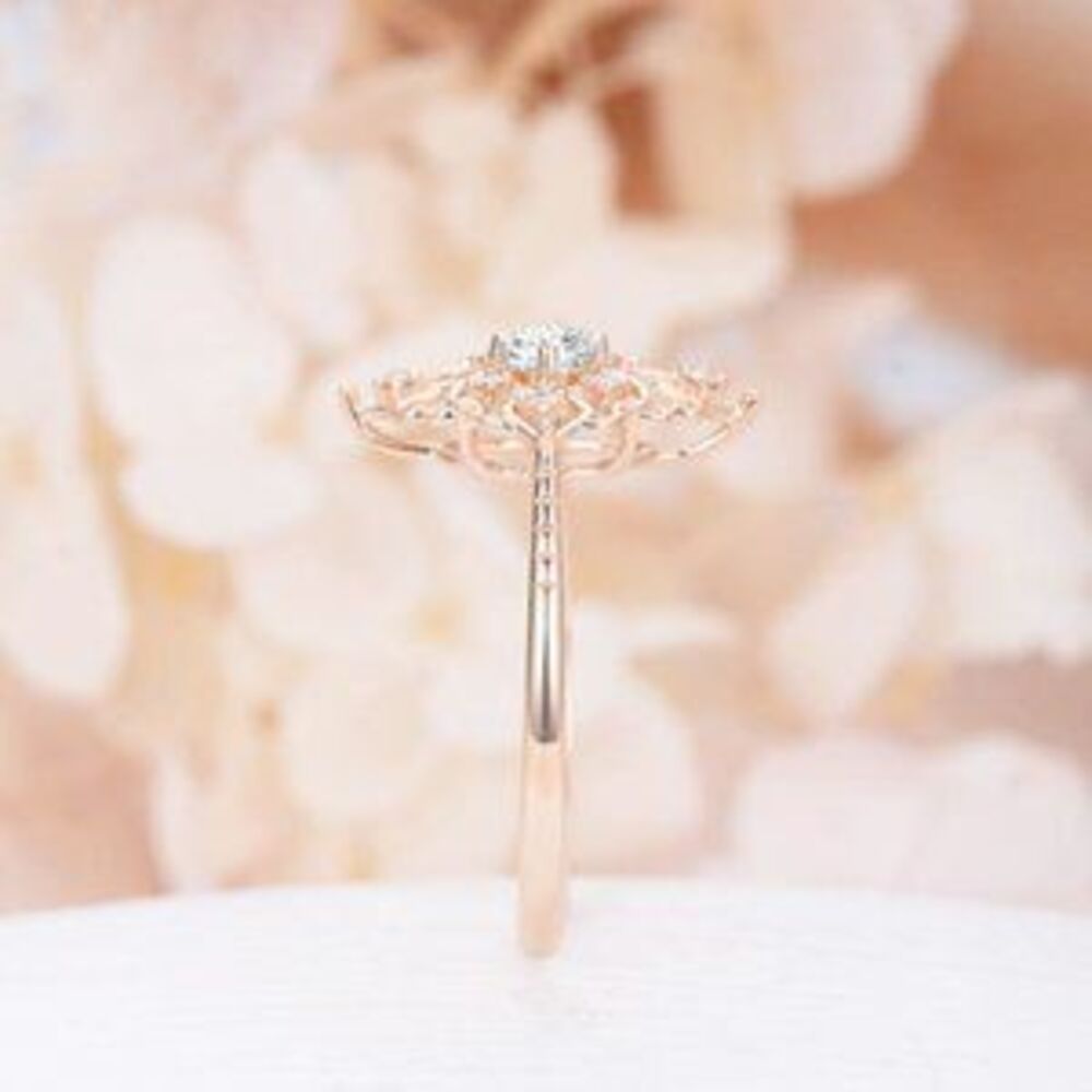 *NEW 18K Rose Gold Vintage Diamond Floral Ring